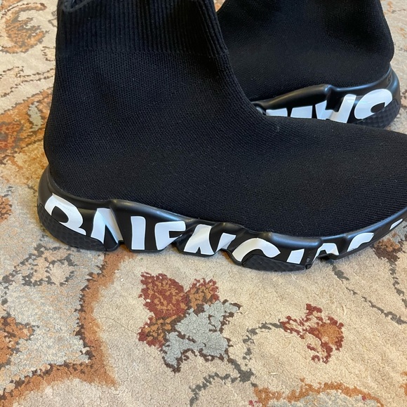 Balenciaga shoes - Picture 2 of 8